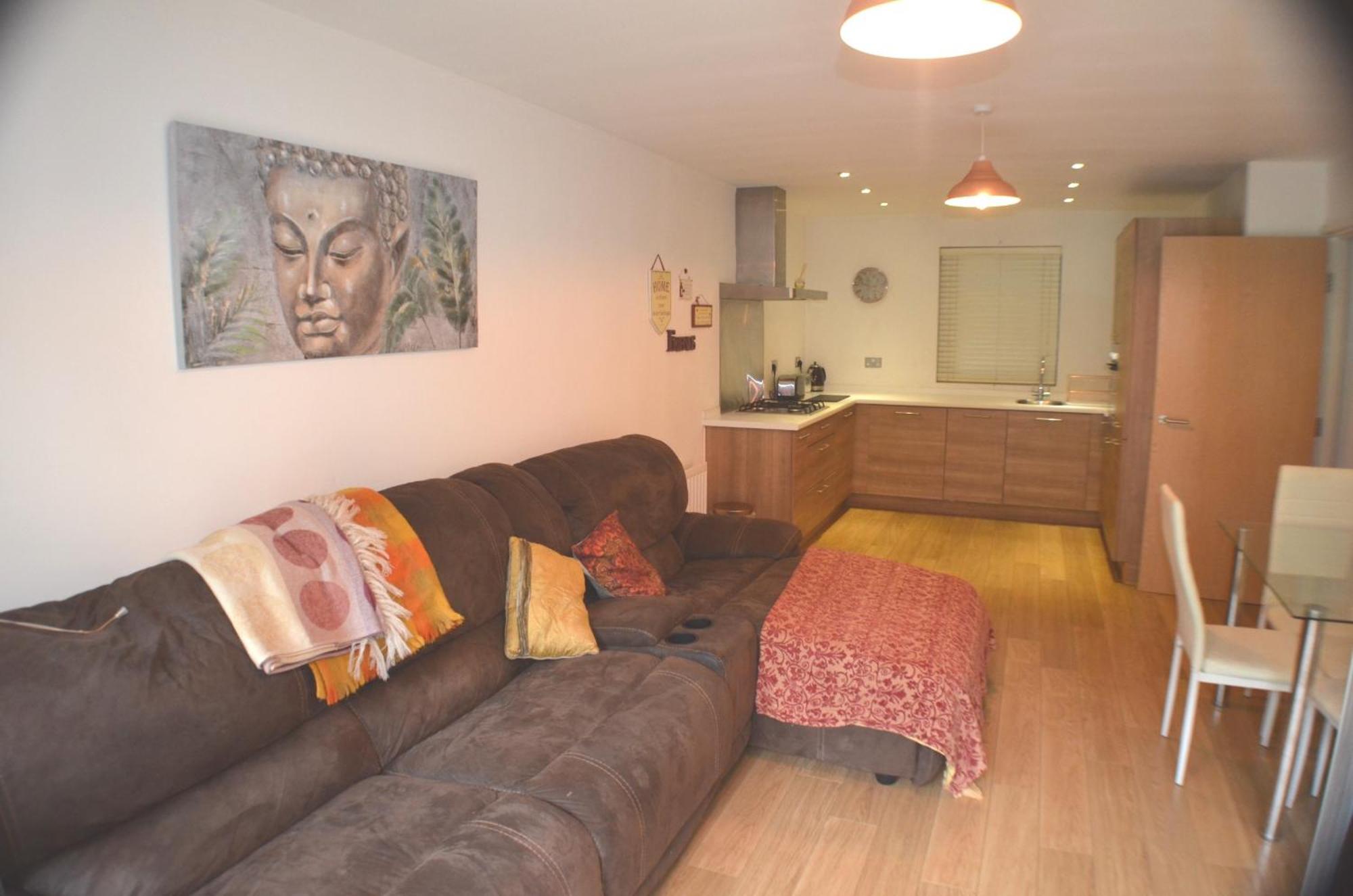 Brentwood Town Retreat - Large 2 Bedroom Apartment Exterior photo